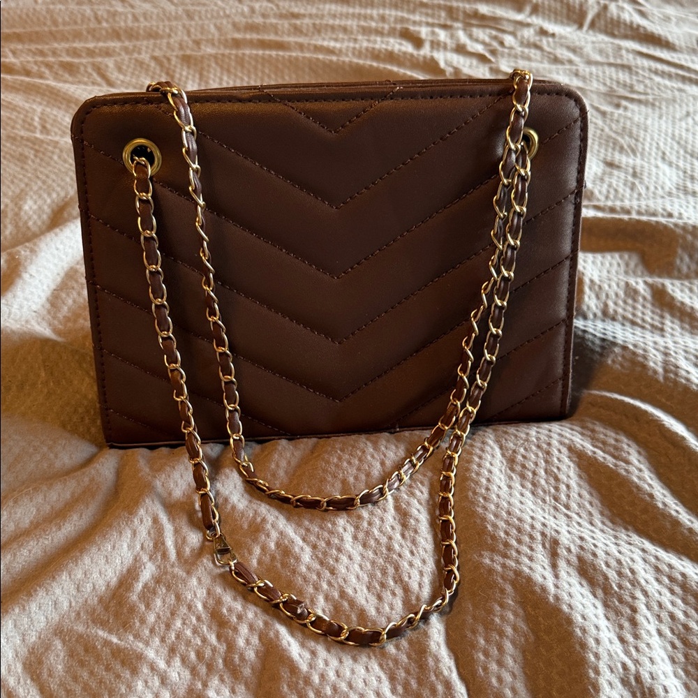 Elegant Brown Quilted Chain Shoulder Bag